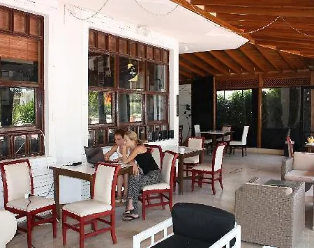 Hotel Spring 4*